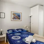 1 Bedroomed Apartment Repos